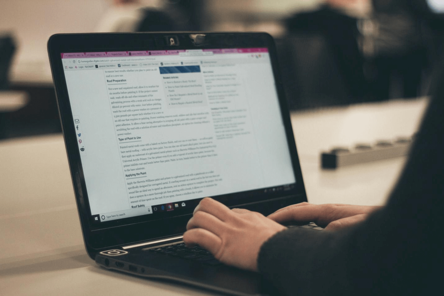 Ways to Name a Blog That Gets Views
