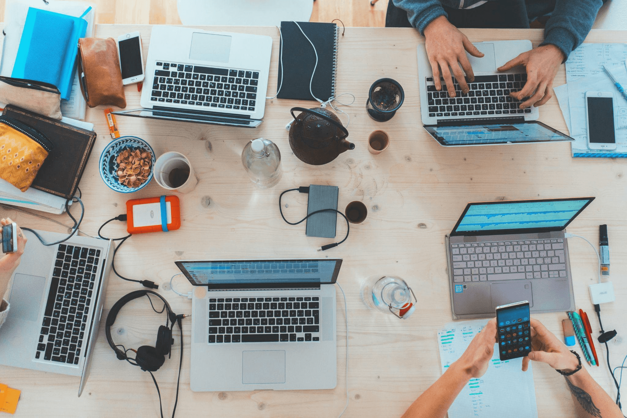 The Crucial Role of Expert Social Media Services